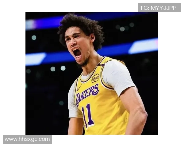 湖人传奇背后的奋斗史:从青涩少年到篮球巨星的崛起之路